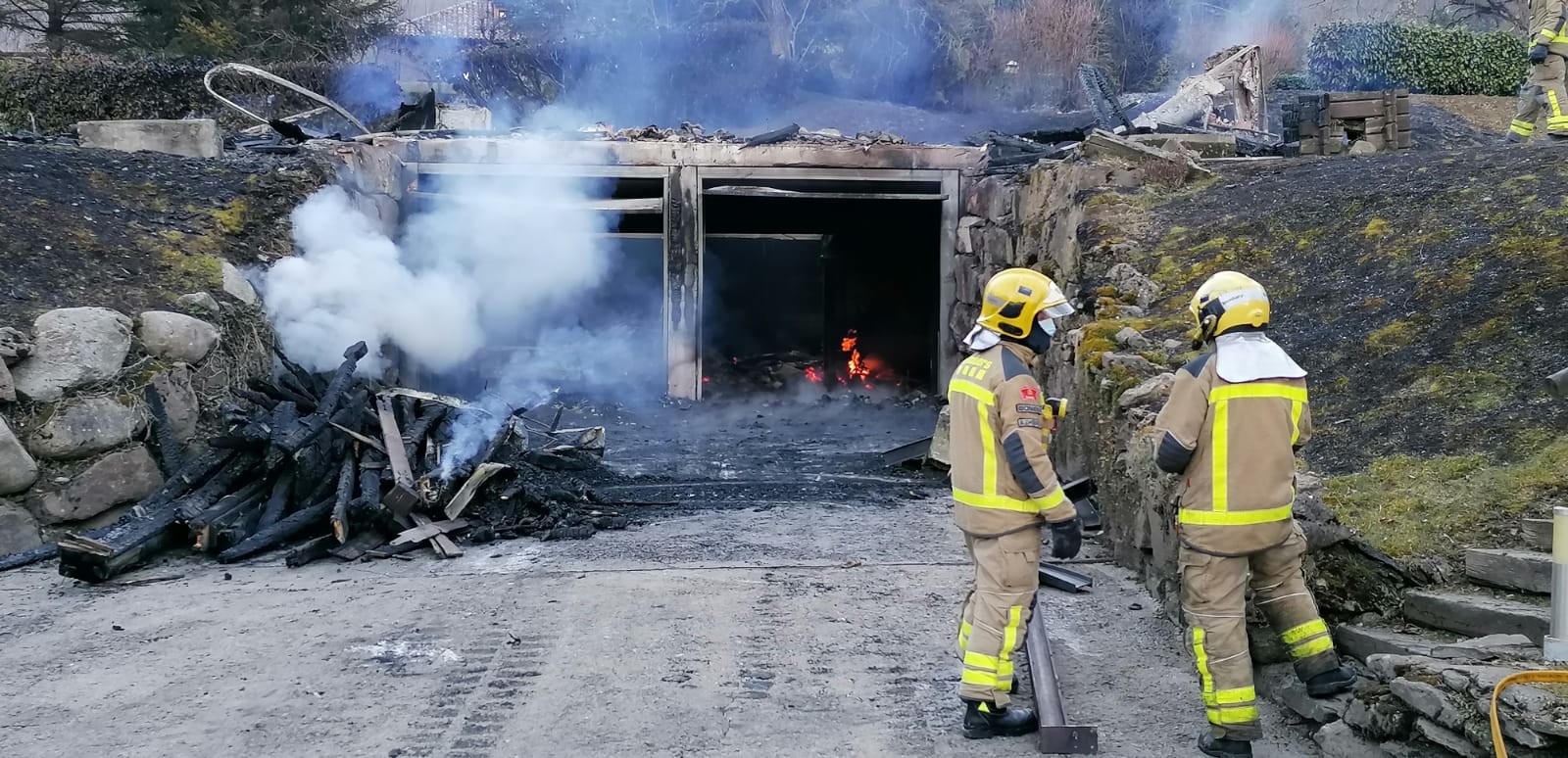 Actuació dels Bombers per aturar el foc