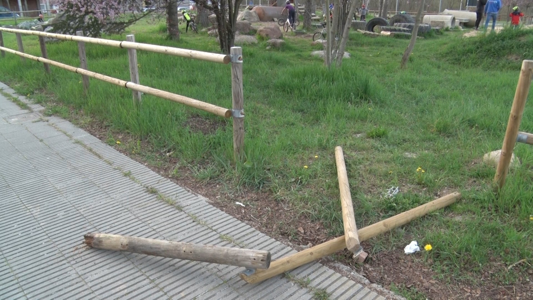 Les tanques trencades