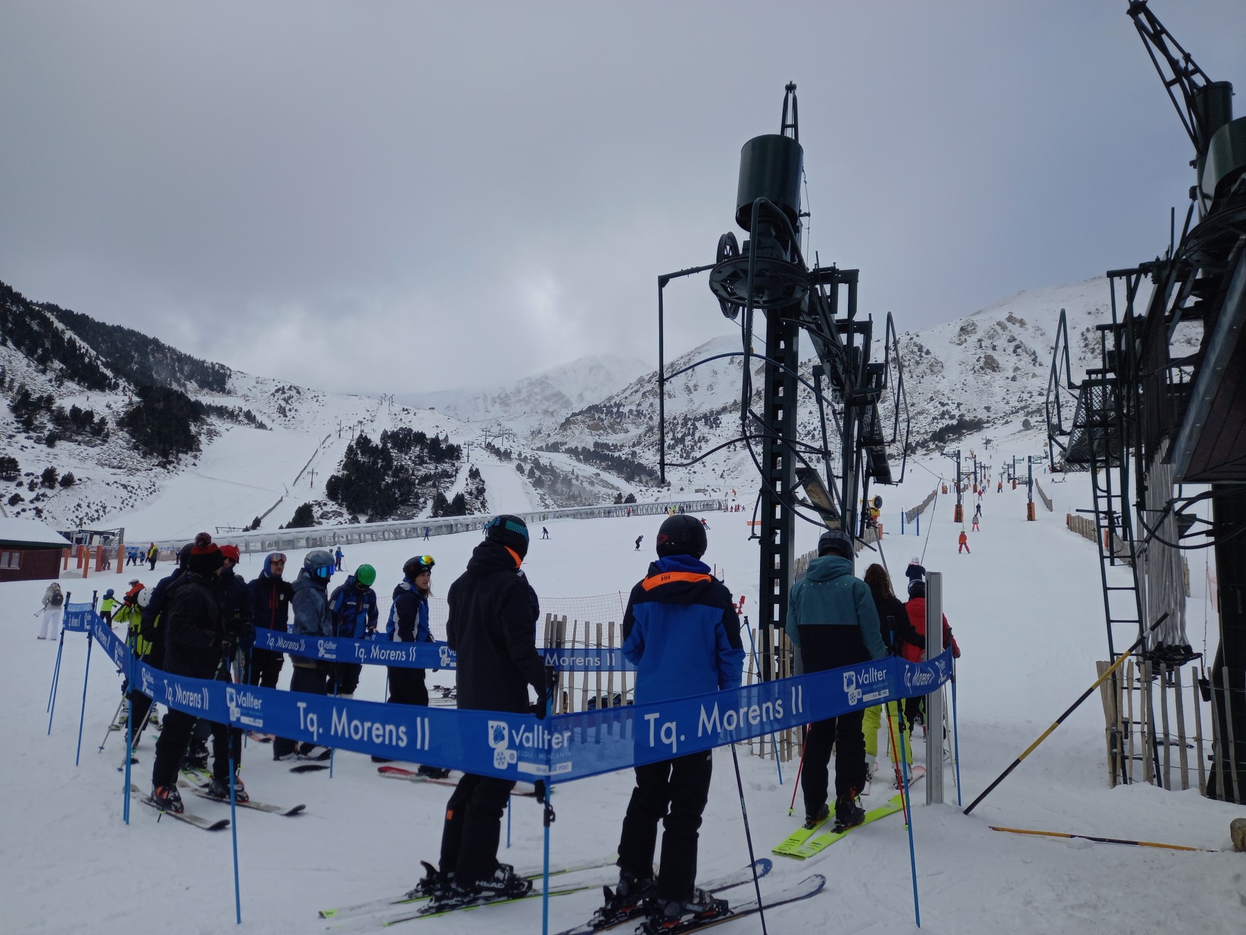 Les pistes de Vallter reben als primers esquiadors de la temporada