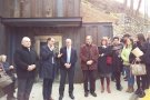 Ribes ja disposa dels ascensors que connecten el centre amb el barri del pavelló 