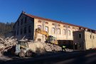 Comença l'enderroc d'elements annexes als edificis de la Colònia Llaudet