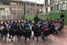 El músic Santi Carcasona ofereix audicions a les escoles del Ripollès