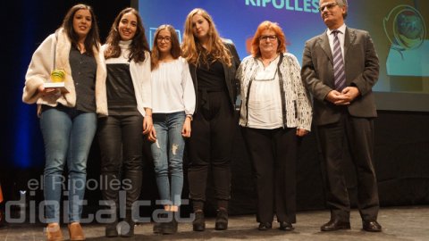 Trajectòria Ripollès: diversos membres del CIT amb el delegat del Govern, Eudald Casadesús