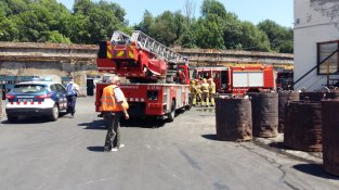 Incident en una nau de Comforsa on s'ha vist fum