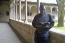 Longinos Eseng marxa a Guinea Equatorial per desenvolupar projectes educatius
