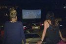L'aparcament de Can Guetes es va converir ahir en l'escenari ideal per veure Grease