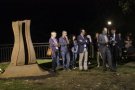 Inauguració d'un monument en memòria de Joan Triadú i Marxa de Torxes