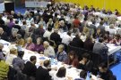 El sopar solidari d'Oncolliga a Sant Joan recapta més de 2.500 euros 
