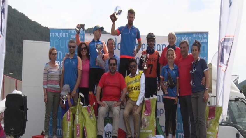 El podi de la categoria de dues estrelles del Raid, amb Jordi Puig al capdamunt