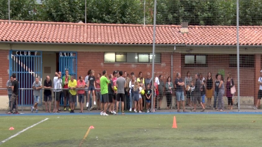 La protesta es va fer davant els vestidors per reclamar actuacions d'urgència