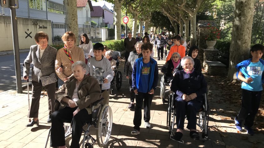 Caminada de diverses generacions ribatanes