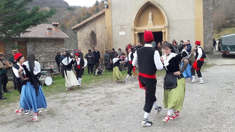 Els ballets són un clàssic de la festa major d'Ogassa
