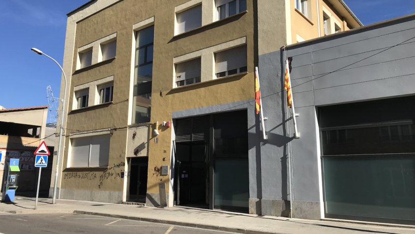 Ja no es veurà la imatge d'una patrulla de Mossos al davant del jutjat de Ripoll