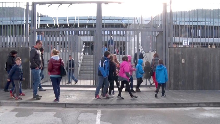 L'empresa de neteja de l'escola Pirineu ha presentat al·legacions i una comissió ha de valorar si fa bé la seva feina