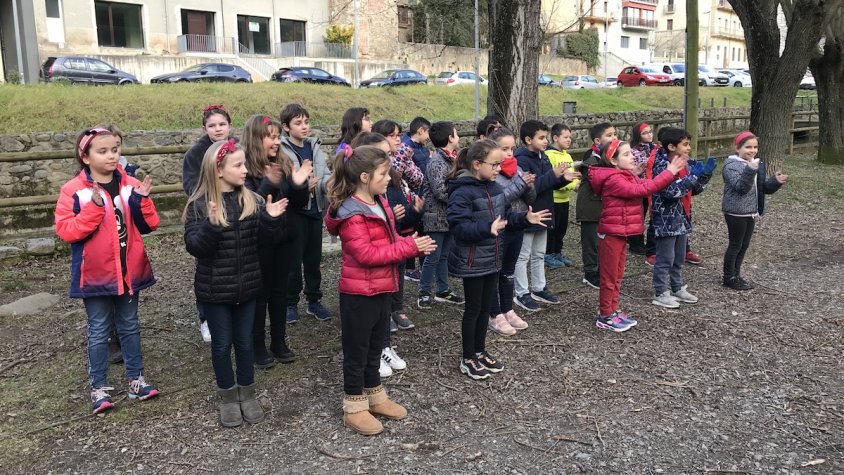 Els alumnes de 3r de l'Escola Vedruna, protagonistes de la reinauguració