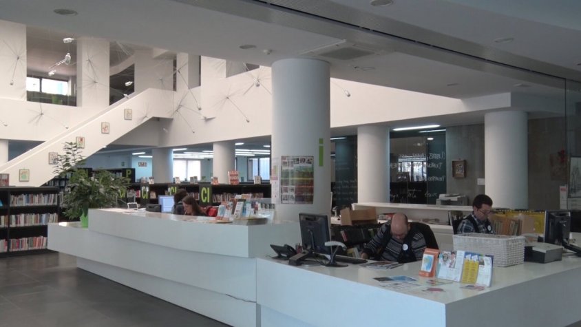 La biblioteca ha volgut potenciar ser un espai per als més joves