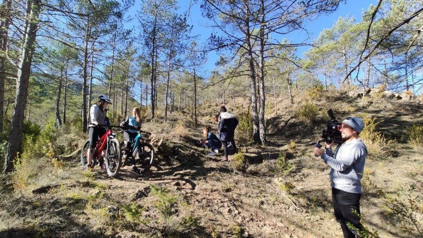 La idea és comptar amb diferents equipaments com trialeres, recorreguts, aparcament o establiments