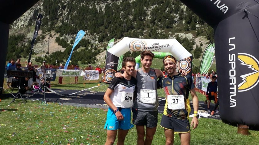 Oriol Cardona, al centre, guanyador de l'edició 2019 de l'Olla de Núria