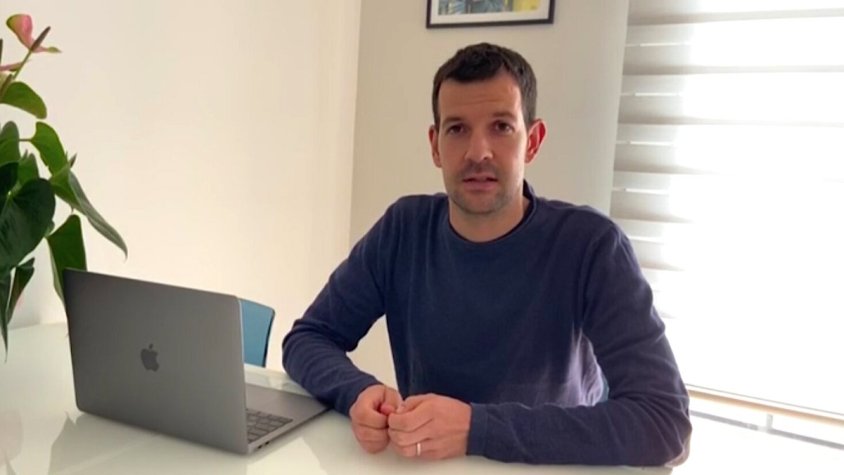 Arnau Busquets, confinat a Igualada amb la seva família