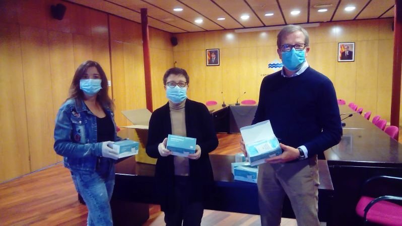 Laura Moreno, Elisabeth Ortega i Reca Vidiella, ahir a la seu del Consell Comarcal