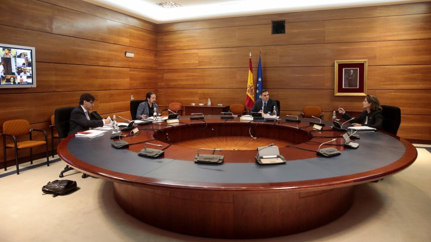 Un dels consells de ministres que Sánchez ha presidit durant l'estat d'alarma