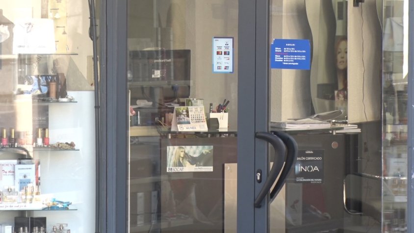 A partir d'avui ja es pot anar a la perruqueria