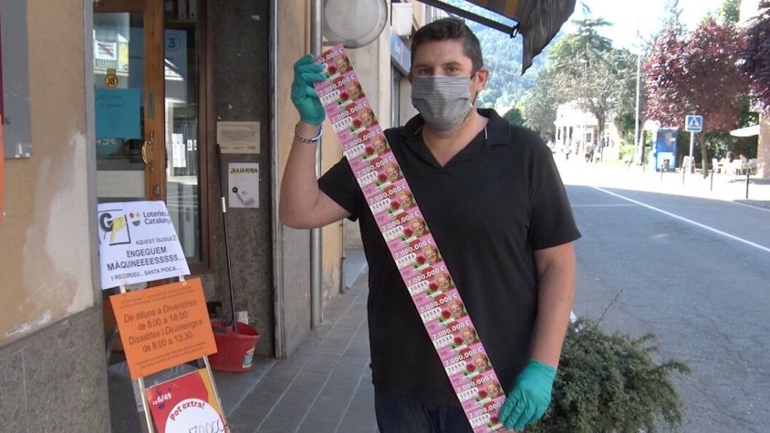 Al Gràfic Paper ja tornen a tenir números de la Grossa, pel sorteig del 26 de juliol