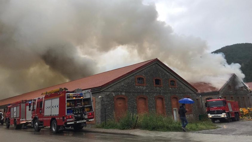 L'incendi es podria haver produït a causa d'un llamp