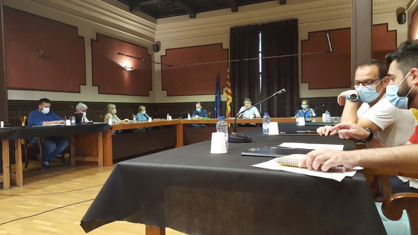 La primera sessió presencial del ple de Ripoll després de la pandèmia, aquest dimarts