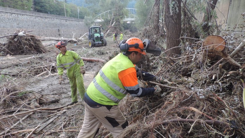 Inici dels treballs a les lleres del Ter, a Ripoll