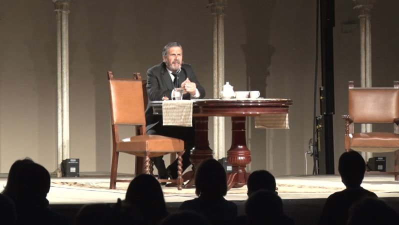 Jep Barceló representant Joan Maragall a Sant Joan de les Abadesses