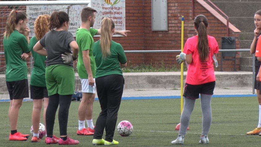 Primers entrenaments post confinament de l'Atlètic Ripoll