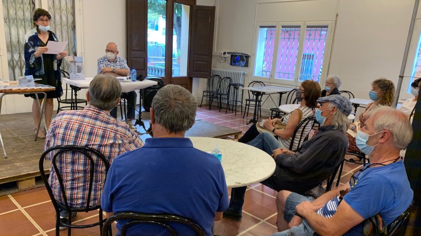 La presentació del llibre va tenir lloc al Cercle Campdevanolenc