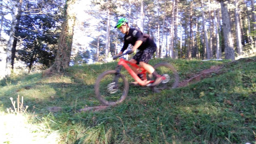 Pau Menoyo entrenant a Sant Joan de les Abadesses