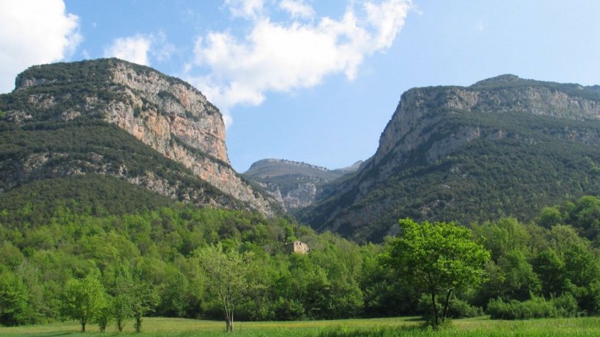 Els propietaris es queixen que el govern vol convertir l'espai natural en un parc temàtic