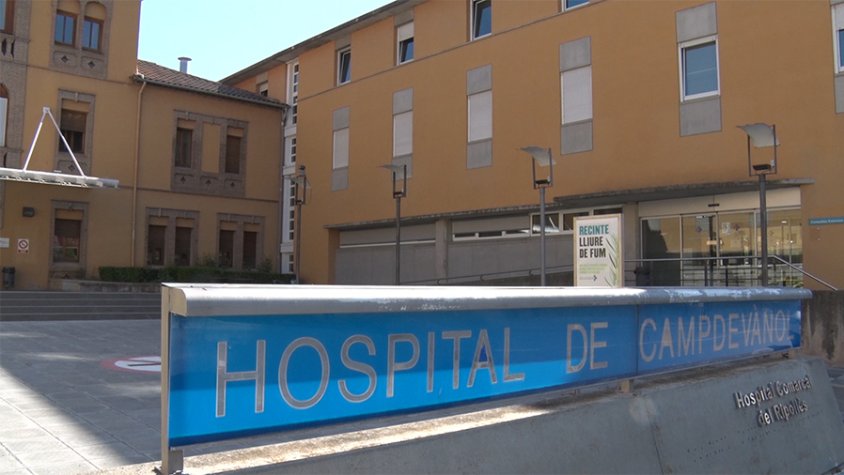 Dos pacients ingressen per COVID a l'hospital