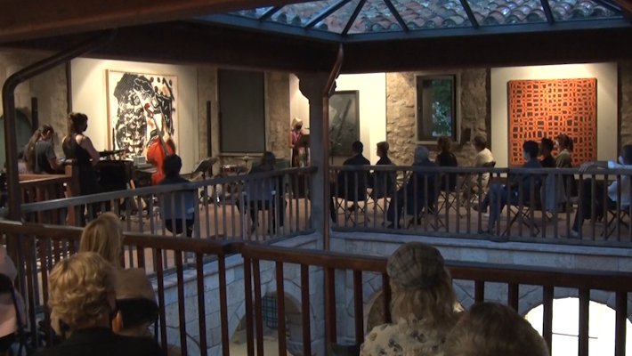 Es van dur a terme un concert i el tancament de l'exposició ‘Escriure el paisatge, dibuixar l’existència’
