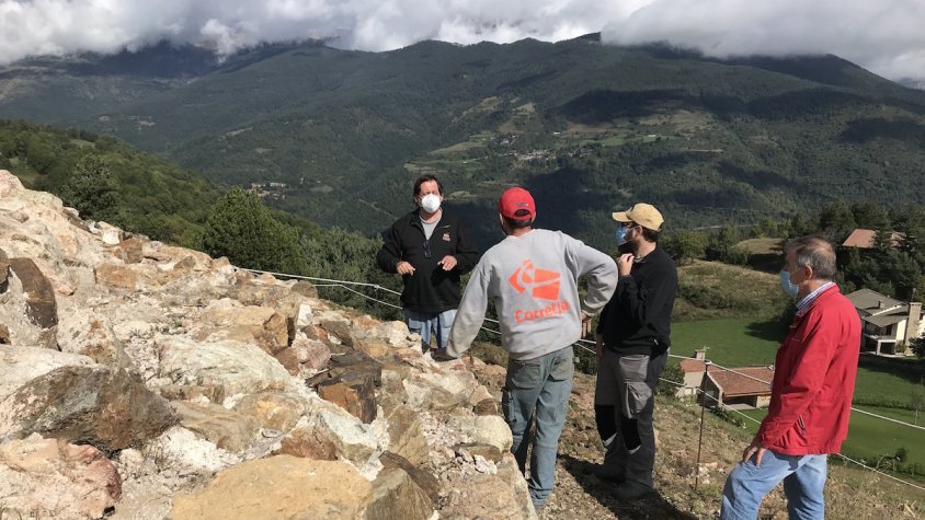 Treballs arqueològics a la torre de Campelles