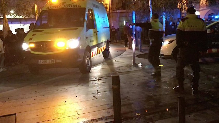 La baralla va activar diverses dotacions dels Mossos, la Policia Local i el SEM