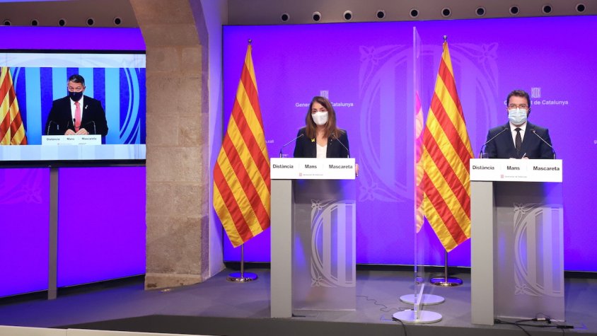 Roda de premsa dels membres del Govern, anunciant les mesures aquest migdia