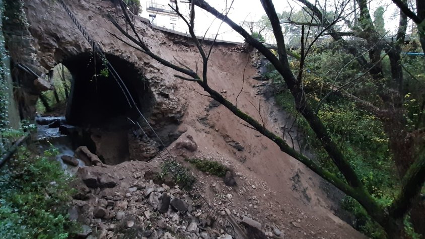 Resultat de l'esllavissada vist des del Torrent d'Oganes