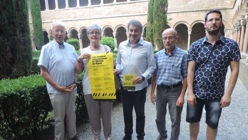 Presentació del festival, al claustre del Monestir de Ripoll
