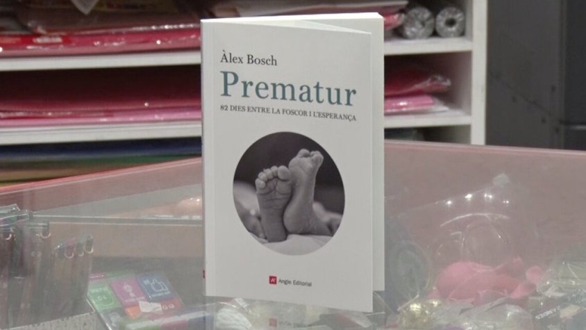 El llibre d'Àlex Bosch ja s'ha hagut de reposar a la impremta Garriga de Sant Joan