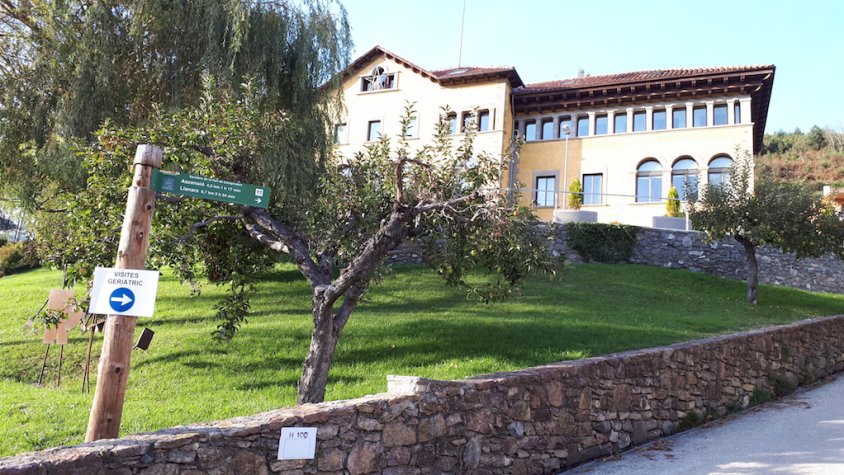 Es compta amb l'assessorament de l'EAP de Camprodon i un professional de l'Hospital de Campdevànol