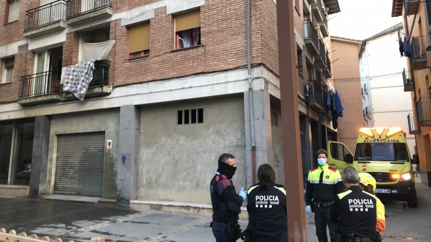 El pis on s'ha produït l'incendi que ha acabat amb la mort d'una persona