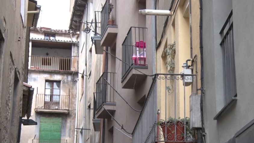 De moment una mare i la seva filla són les actuals beneficiàries de l'habitatge