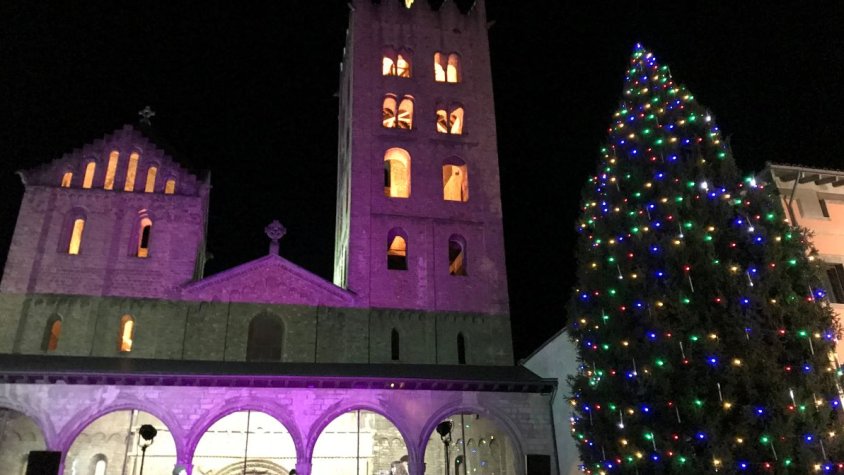 Ripoll limitarà l'horari de funcionament de les llums de Nadal