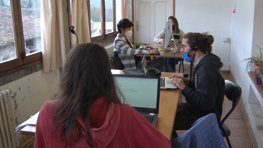 Ja han estat diverses les persones que han passat a formar part de l'experiència a la masia