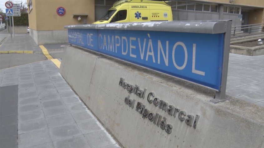 16 professionals sanitaris de l'hospital campdevanolenc segueixen positius