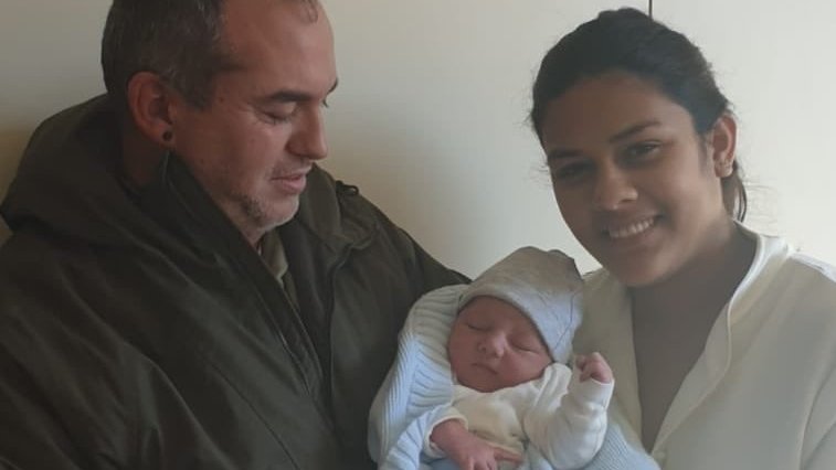 En Nahel amb els seus pares